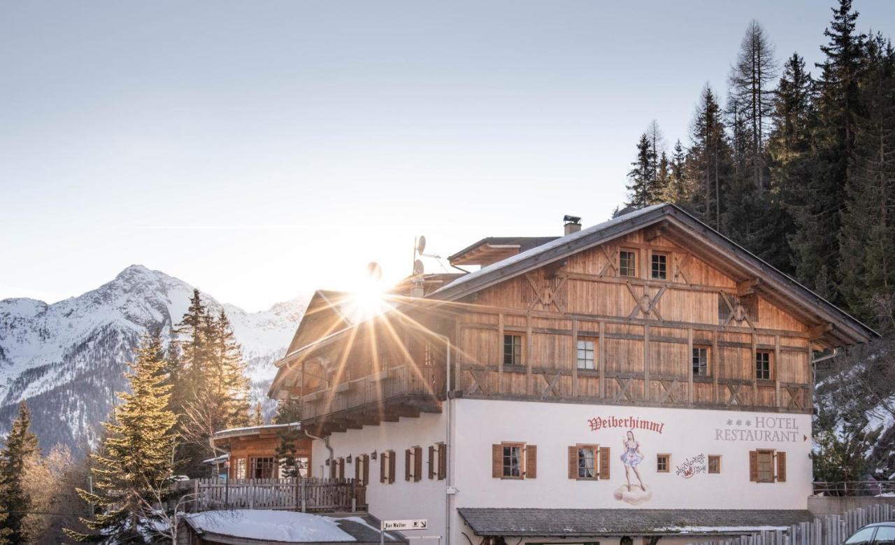 Skihotel Weiberhimmel San Nicolò d'San Nicolò d'Ultimo Eksteriør billede